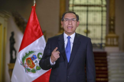 El presidente de Perú, Martín Vizcarra en mensaje a la nación.-AP / ANDRES VALLE