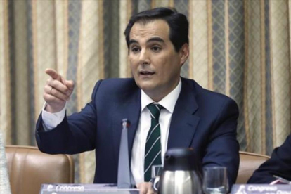 José Antonio Nieto, en la Comisión de Interior del Congreso, en mayo-EFE / EMILIO NARANJO
