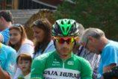 Barbero en la salida de la última etapa de la Vuelta a Burgos.-RICARDO ORDÓÑEZ