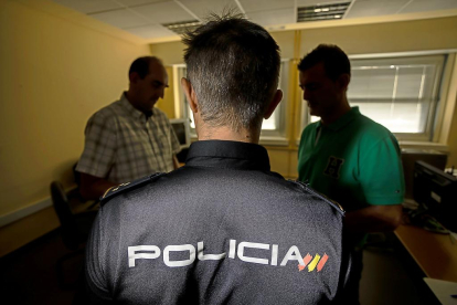 La Policía desmantela una red de narcotraficantes con ramificaciones en Burgos. ECB