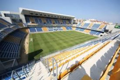 El estadio gaditano Ramón de Carranza.-EL PERIÓDICO