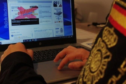 La Policía Nacional investiga dos estafas por internet denunciadas el lunes en Burgos.