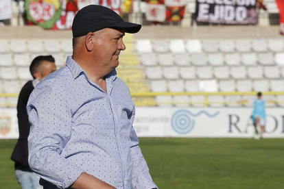 Mandiola sigue con atención el choque de ayer-Santi Otero