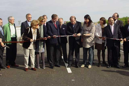 Inauguración de la primera parte de la ronda en 2010 a la que asistió Juan Vicente Herrera.-L.V.