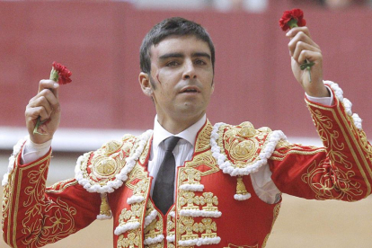 Miguel Ángel Perera en son triunfal el miércoles en el Coliseum.-SANTI OTERO