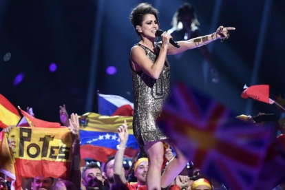 La española Barei, en plena actuación en el Festival de Eurovisión.-MARTIN MEISNNER