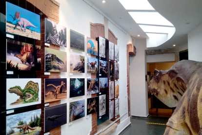 La exposición pueder verse en el Museo de los Dinosaurios de Salas y muestra escenas creadas por autores de todo el mundo. ECB