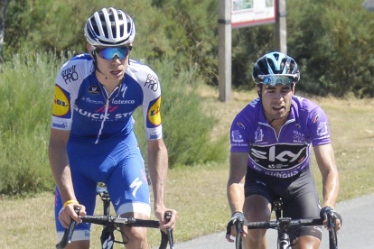 David de la Cruz junto a Mikel Landa en la etapa de Picón Castro-Ricardo Ordóñez