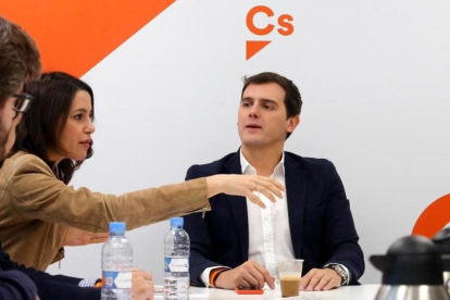 Rivera preside la reunión de la ejecutiva de Ciudadanos, el pasado mes de febrero en la sede central de Madrid.-JUAN MANUEL PRATS