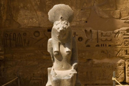 Estatua de la diosa Sejmet, en Luxor, similar a las halladas por un equipo de arqueólogos europeos.-