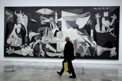 El 'Guernica' expuesto en el Museo Reina Sofía de Madrid.-CHEMA MOYA