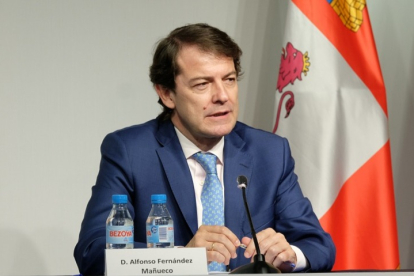 Alfonso Fernández Mañueco durante su intervención en el curso de La Aguilera en 2020. ECB