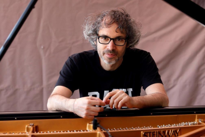 El músico James Rhodes durante un ensayo en Madrid, el pasado mes de julio-JUANJO MARTIN