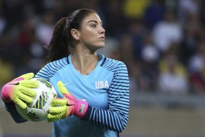 Hope Solo, en un partido de los Juegos Olímpicos de Río.-AP / EUGENIO SAVIO