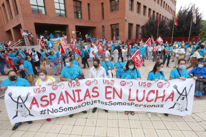 Imagen de una concentración de trabajadores de Aspanias. RAÚL G. OCHOA