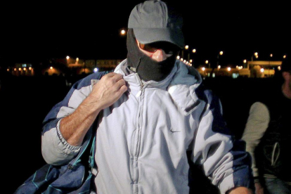 El asesino, la noche que salió de la cárcel.-EL MUNDO