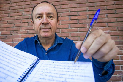Jesús Pérez Saiz, director de la Escuela de Escritores de Burgos. TOMÁS ALONSO