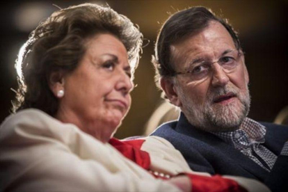 Barberá y Rajoy, en un acto del partido en Valencia, en marzo del 2015.-MIGUEL LORENZO