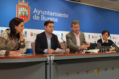 Gloria Bañeres, Daniel de la Rosa, Javier Lacalle y Silvia Álvarez de Eulate, ayer, en la rueda de prensa conjunta.-ECB
