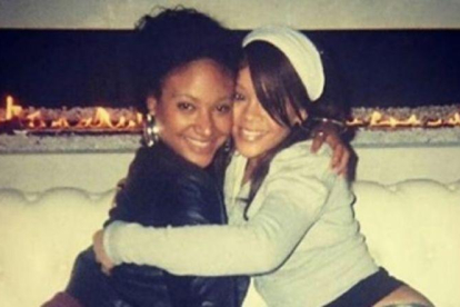 Rihanna ha colgado en Instagram una vieja foto en la que aparece junto a Shirlene Quigley-INSTAGRAM