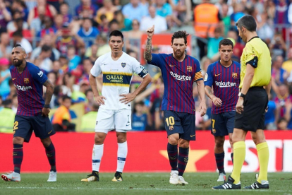 Leo Messi celebra su gol durante ante el Boca durante el trofeo Gamper /-ALEJANDRO GARCIA (EFE)