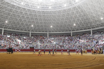 El PSOE critica que el equipo de Gobierno no sabe qué hacer con la gestión de la plaza de toros.-