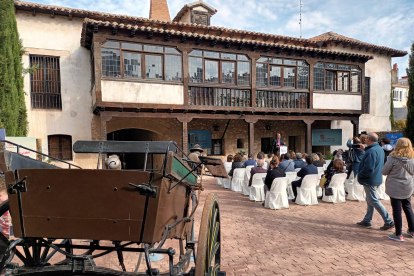 La presentación de la última campaña turística de la Consejería de Turismo se ha organizado en el Palacio de los Berdugo de Aranda de Duero