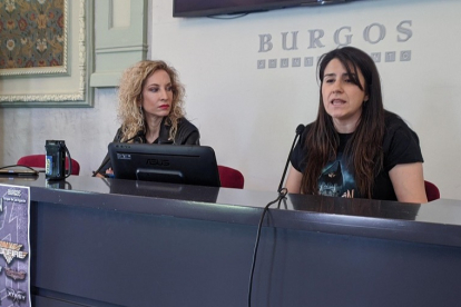 Blanca Carpintero y Laura Sagrado durante la presentación del Zurbarán Rock Burgos 2022. SANTI OTERO