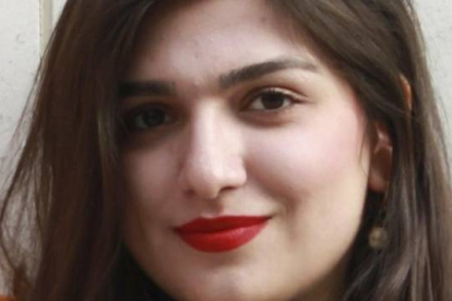 La joven británico-iraní Ghoncheh Ghavami fue encarcelada en 2014 por reivindicar el derecho de las mujeres a ver voleibol masculino en Irán.-Foto: AP PHOTO