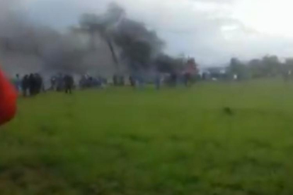 Primeras imágenes del lugar donde se ha estrellado el avión de militares argelinos.-/ PERIODICO