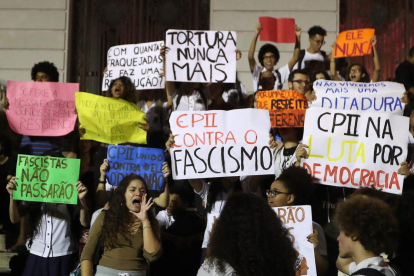 Manifestación contra Bolsonaro ayer en Brasil-AFP