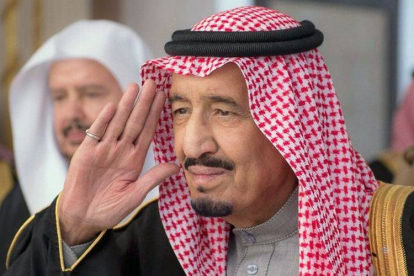 El príncipe Salman bin Abdulaziz, nuevo rey de Arabia Saudí, el pasado 6 de enero en Riad.-Foto: AFP / HO