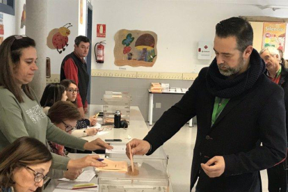 Javier Martínez votó en Venerables.-ECB