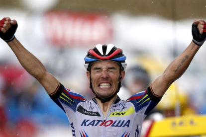 El ciclista español Joaquim "Purito" Rodríguez, del equipo Katusha, celebra su victoria en la decimosegunda etapa del Tour de Francia.-Foto: YOAN VALAT/ EPA
