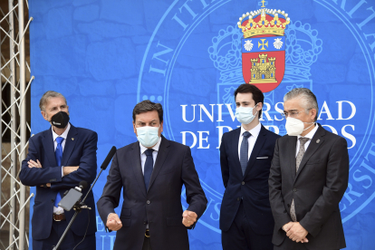 Pérez Mateos, Fernández Carriedo, Monar y Roberto Saiz, delegado de la Junta. ICAL