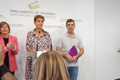 Uxue Barcos y María Chivite, en rueda de prensa.-E. P.