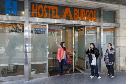 Los primeros refugiados en el Hostel Burgos llegaron al albergue juvenil a finales de marzo. SANTI OTERO