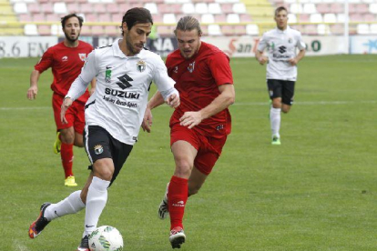 Andrés volverá a ser titular en el carril diestro de la defensa.-SANTI OTERO