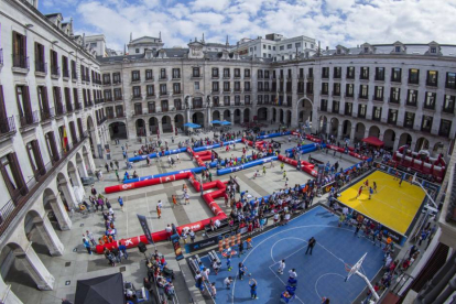 Vista general de la reciente visita del Circuito Plaza 3x3 a la ciudad de Santander.-FEB