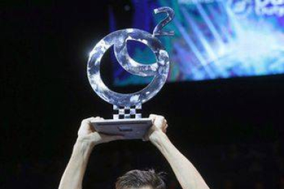 Guillermo García López, con el trofeo del torneo de Zagreb, tras ganar a Andreas Seppi en la final.-Foto: EFE / ANTONIO BAT