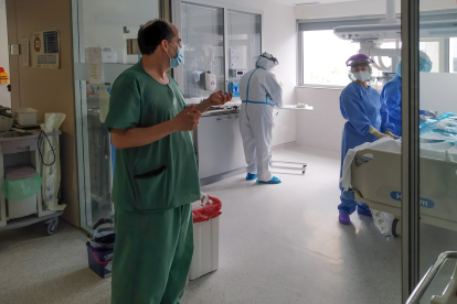 El equipo se ha reforzado con 39 personas y han atendido a 104 pacientes covid19. ECB