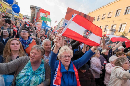 Seguidores del FPO, el partido ultraderechista austríaco.-AFP / JOE KLAMAR