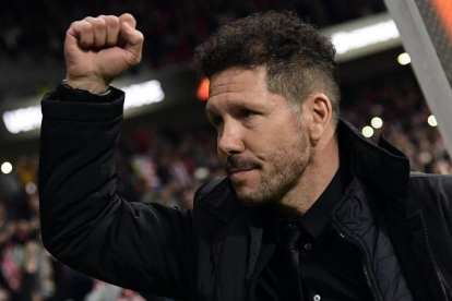 Diego Pablo Simeone celebra uno de los goles al Sporting de Lisboa el jueves pasado.-JAVIER SORIANO / AFP