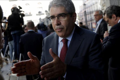 Francesc Homs, a su llegada al debate de investidura.-JOSÉ LUIS ROCA