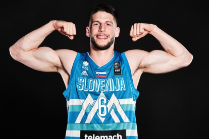 Nikolic, con la camiseta de Eslovenia. FIBA
