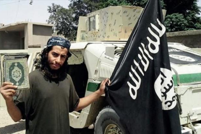 Abdelhamid Abaaoud, en una imagen sin fecha difundida por el EI.-AP