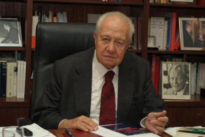 Mario Soares.-