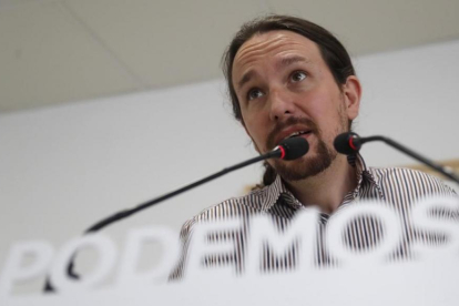 El líder de Podemos, Pablo Iglesias, durante la rueda de prensa sobre la moción de censura.-JAVIER LIZON