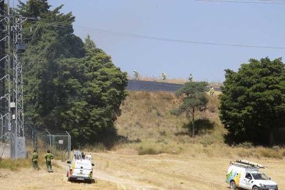 Imagen de la zona del Nudo Landa donde se producía un incendio el pasado lunes.-RAÚL G. OCHOA
