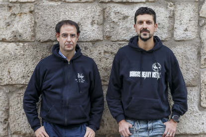 Íñigo Ortúñez y Rodrigo Trascasa, de la Asociación Burgos Heavy Metal. SANTI OTERO
